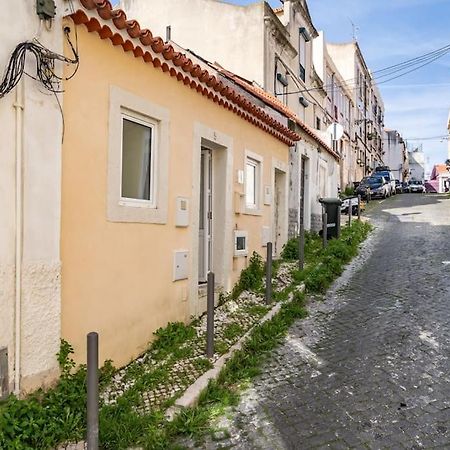 Charming Studio With Ac And Loft On Ground Floor Lisboa Exteriör bild
