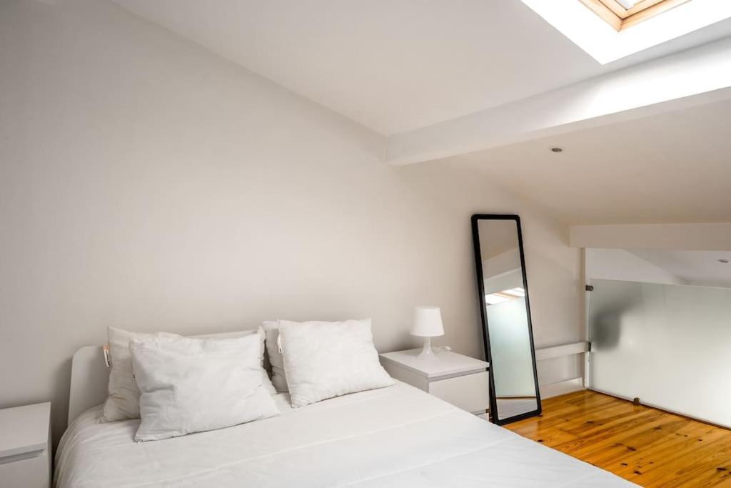 Charming Studio With Ac And Loft On Ground Floor Lisboa Exteriör bild