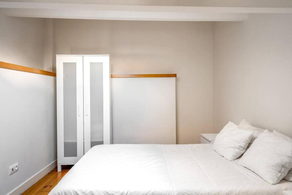 Charming Studio With Ac And Loft On Ground Floor Lisboa Exteriör bild