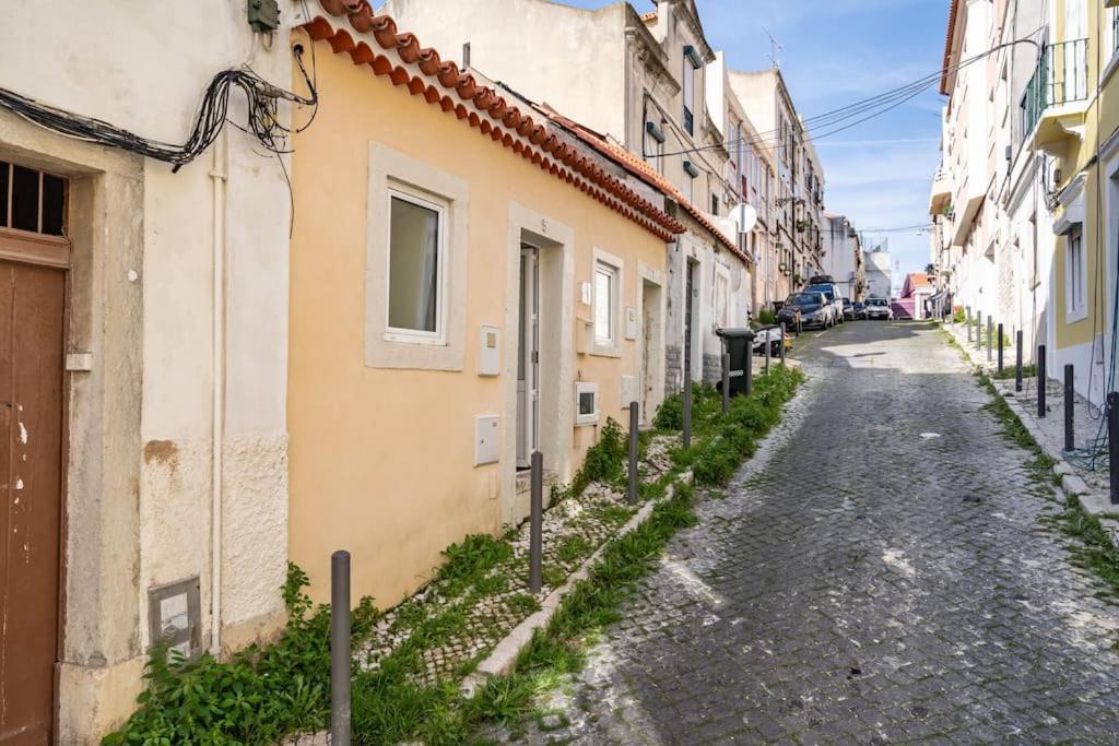Charming Studio With Ac And Loft On Ground Floor Lisboa Exteriör bild